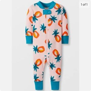 🍍Hanna Andersson Pineapple sleeper🍍